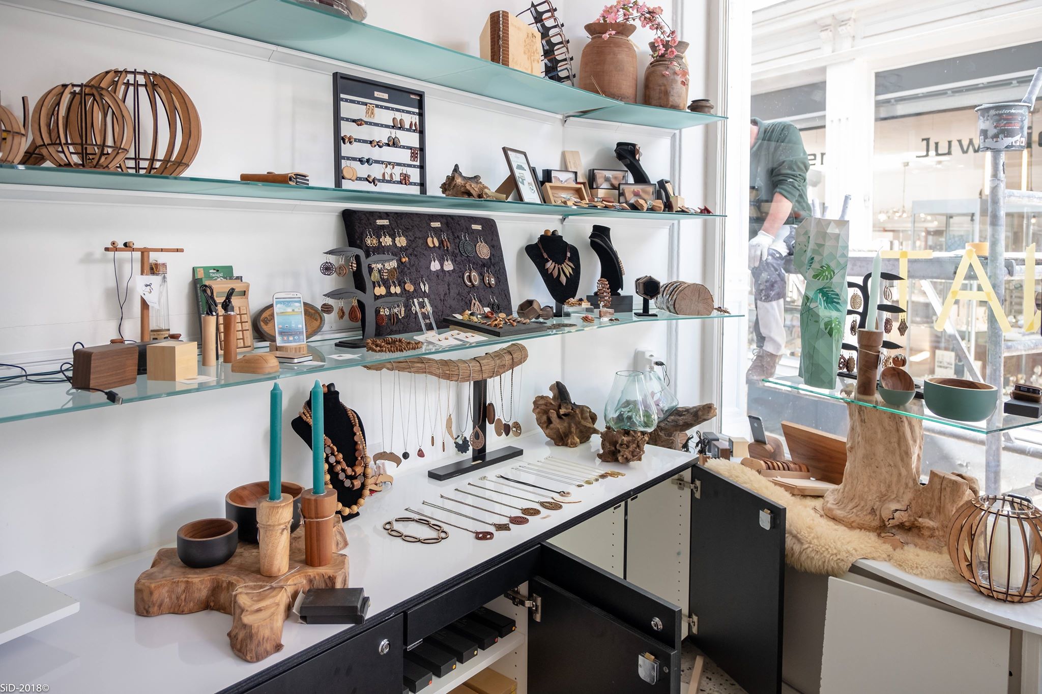 Hoentjen Creatie en meer winkels vind je bij Shoppen in Deventer