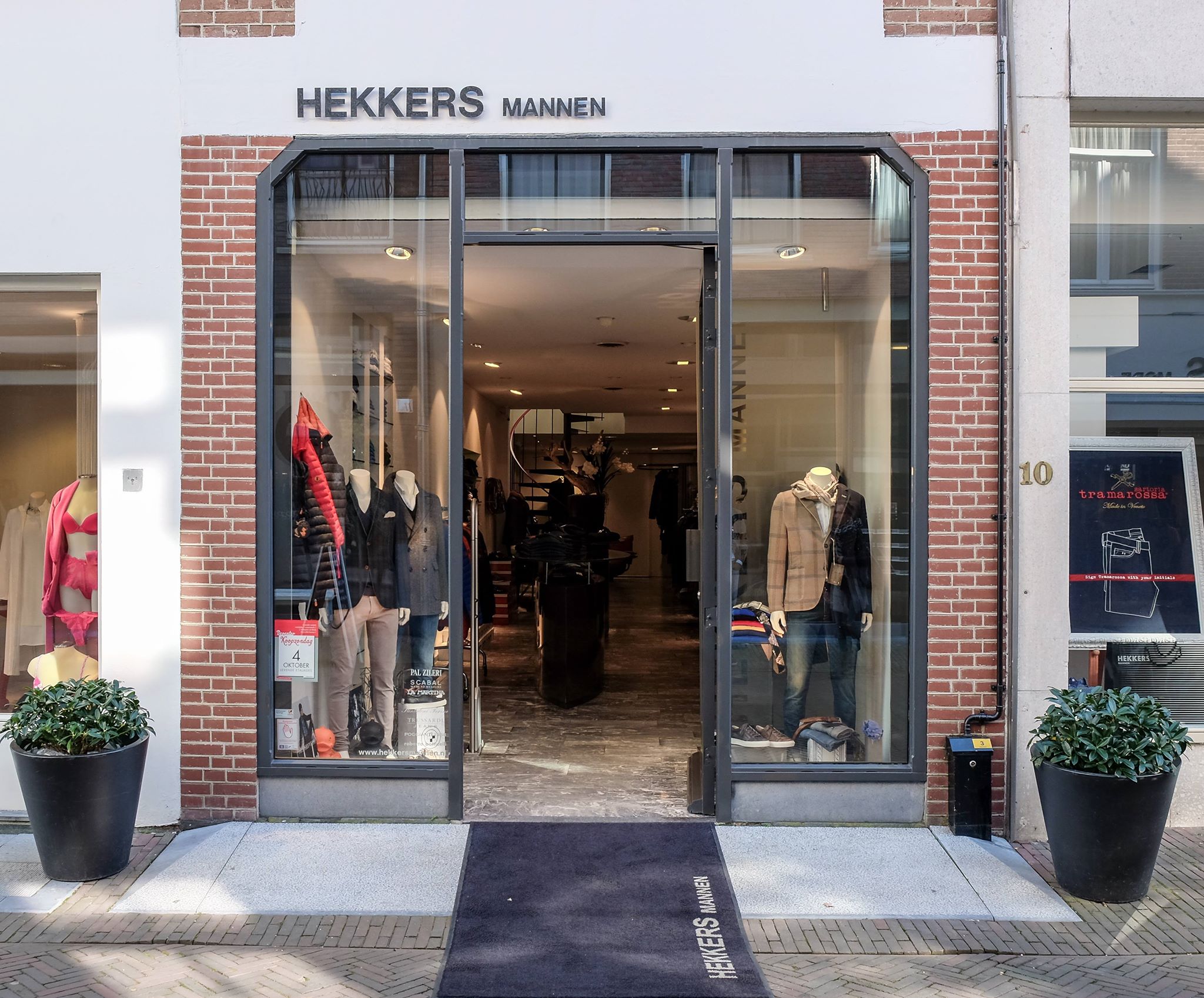Hekkers Mannen en meer winkels in Deventer vind je bij Shoppen in Deventer