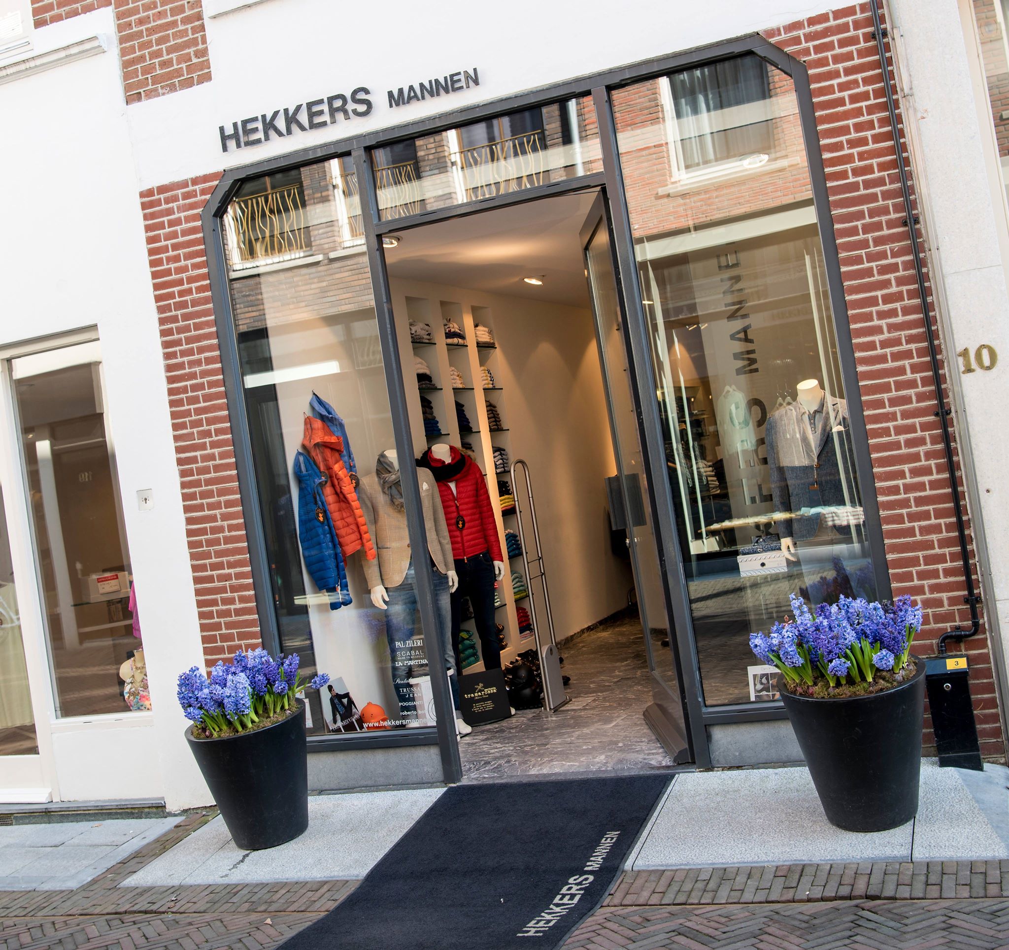 Hekkers Mannen en meer winkels in Deventer vind je bij Shoppen in Deventer