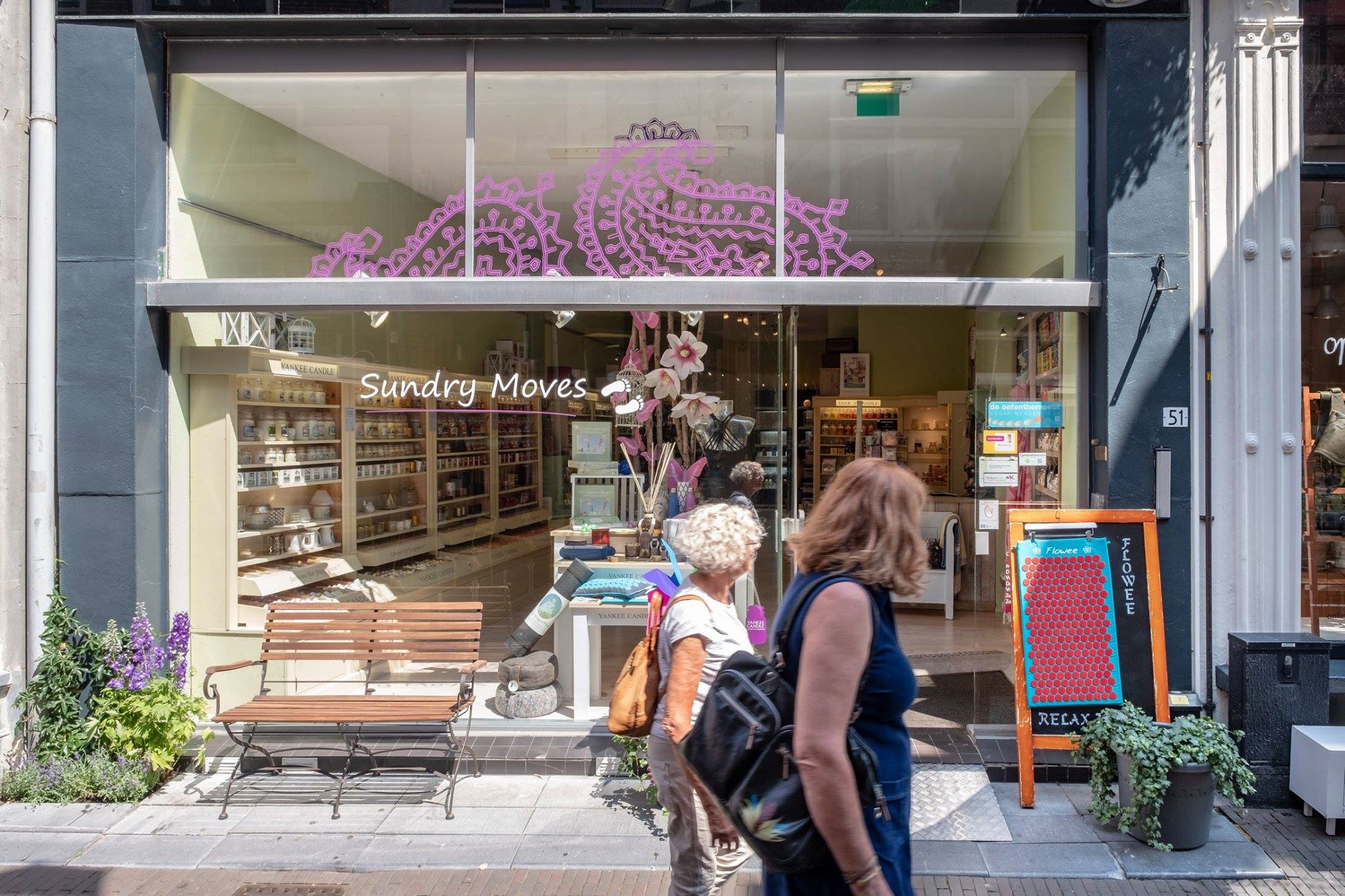 Sundry Moves en meer winkels in Deventer vind je bij Shoppen in Deventer