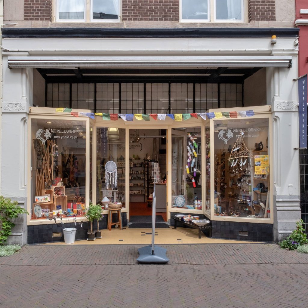 De Wereldwinkel en meer winkels in Deventer vind je bij Shoppen in Deventer